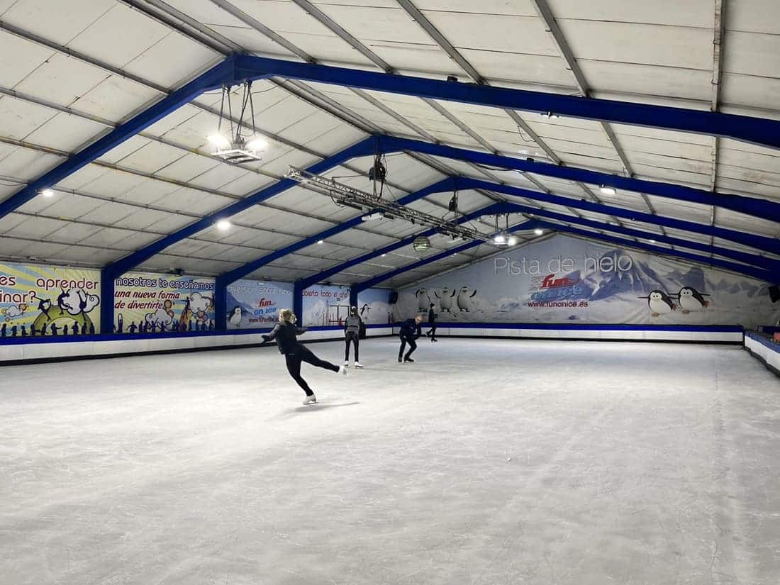 Patinaje sobre hielo en Fun on Ice Bonaire